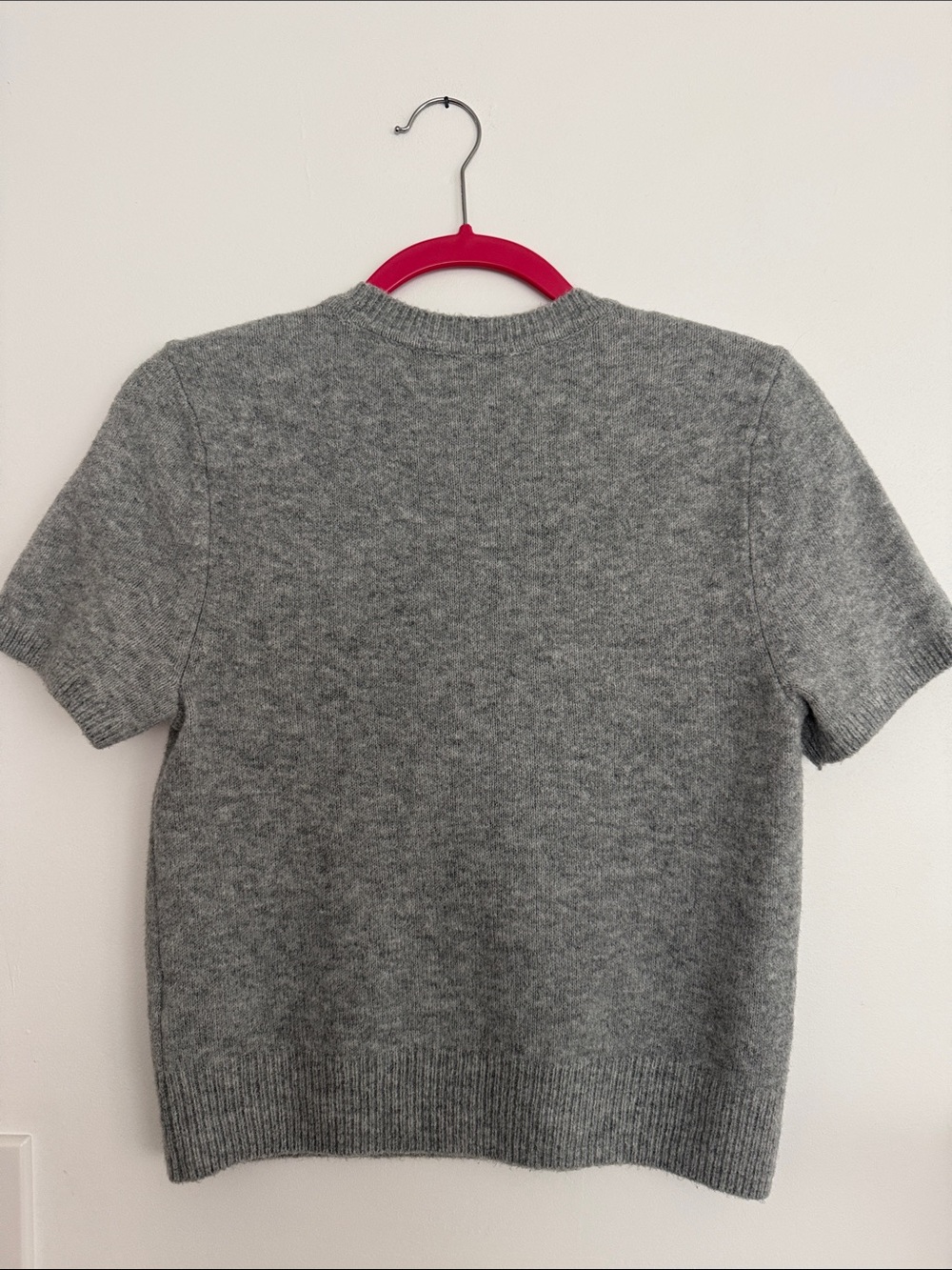 Abercrombie & Fitch Heather Gray Short-Sleeve Crewneck Sweater - Picture 2 of 3